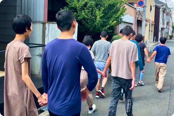 創作活動を行う利用者